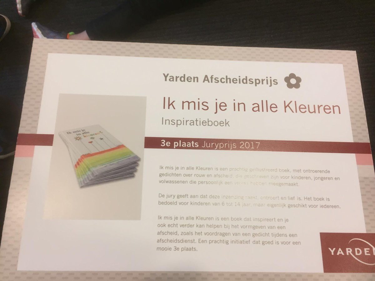bruil_projecten's tweet photo. Ik mis je in alle kleuren derde bij uitreiking Yarden #afscheidsprijs 2017!!!
Supertrots met deze eervolle derde plaats!! https://t.co/MRwyl42Clf