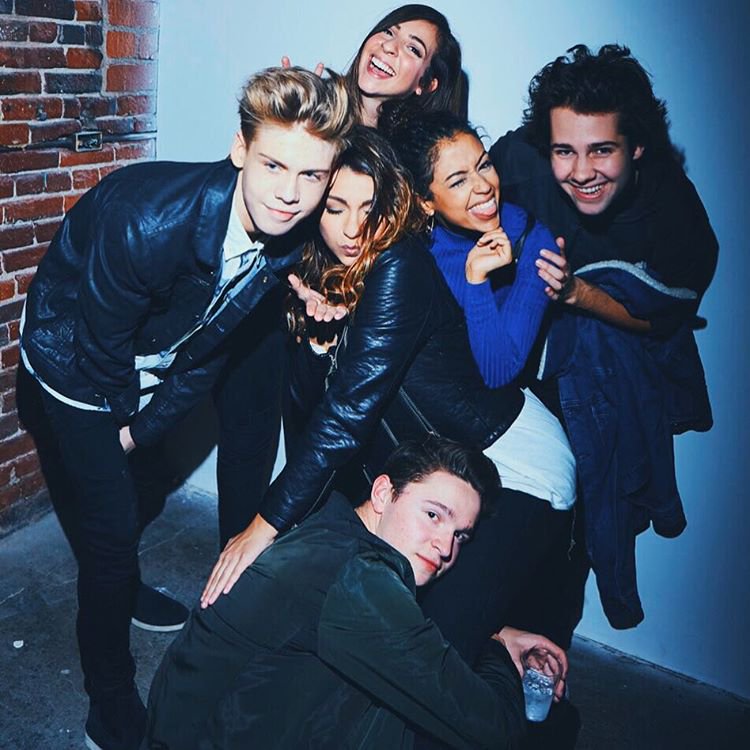 ¡Se renueva el Squad!

Da rt/mg si quieres formar parte de este squad.