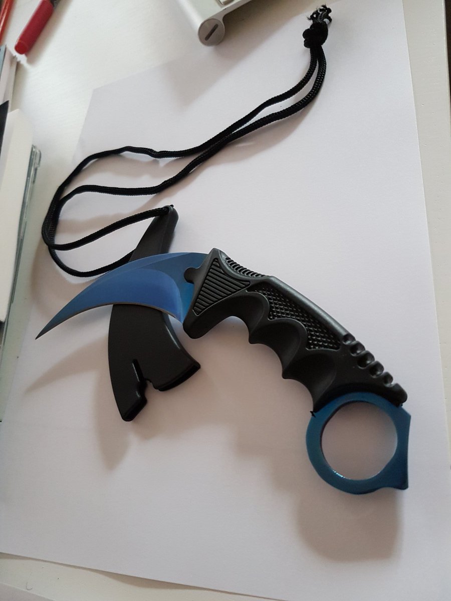 bastiencrtr's tweet image. Et si... on vous faisait gagner ce cut? RT + follow + follow @MateMeUp ! Tirage le 20!  #matemeup