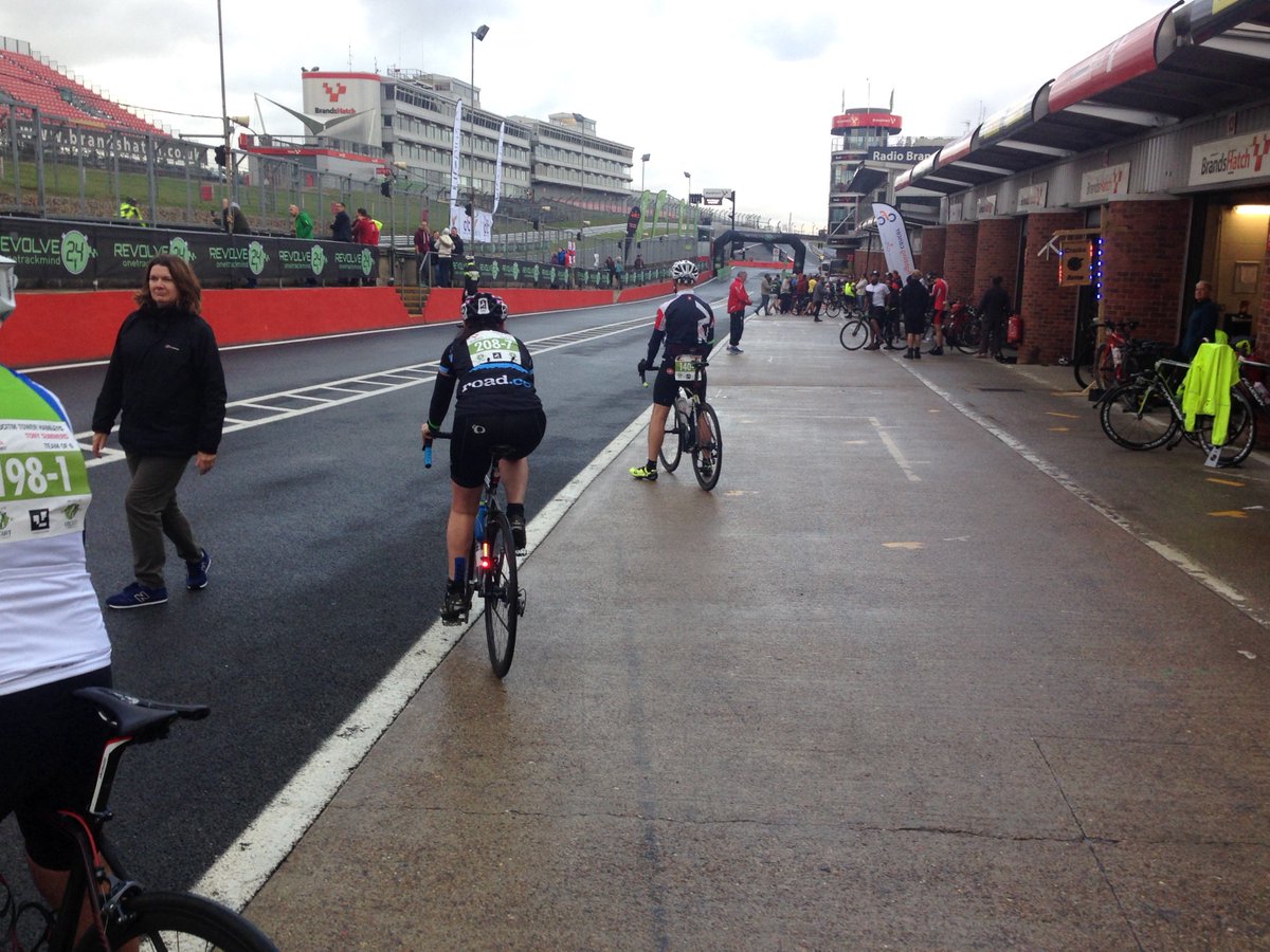 teamroadcc's tweet photo. #teamroadcc are sitting 3rd in our category with 147 laps of Brands Hatch @revolve24 with 6hrs to go &amp; a welcome return to daylight #cycling https://t.co/cmn84OQtbf