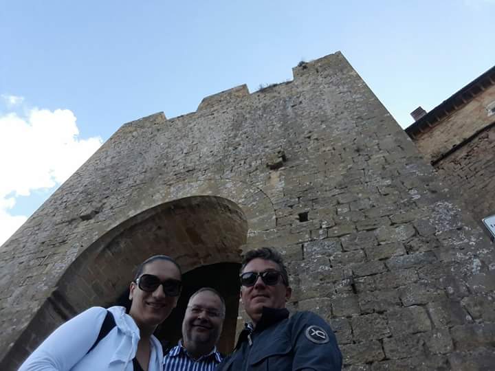 Delegazione #gam in trasferta a #volterra su invito #anticheviae #ilgamnonsiferma #cultura <a href="/MassaciuccoliRo/">Massaciuccoli e i romani</a> <a href="/CarloCorto67/">Carlo Cortopassi</a> <a href="/nicolettapand77/">Nicoletta</a>