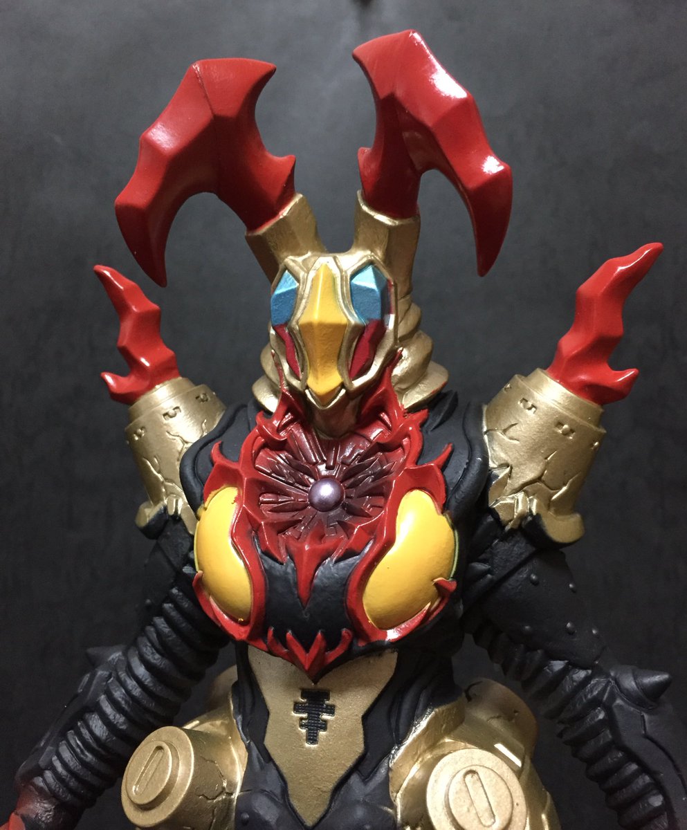 ベリアル融合獣ペダニウムゼットン。ウルトラ怪獣DXソフビをリペイント
