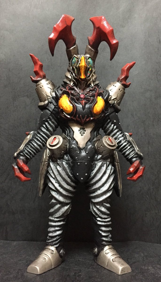 ベリアル融合獣ペダニウムゼットン。ウルトラ怪獣DXソフビをリペイント