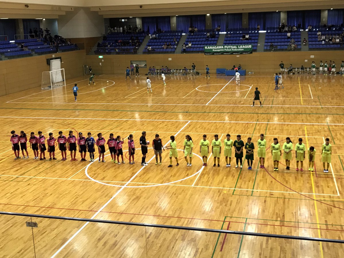 横浜ウインズ U15 レディース 第8回神奈川県女子u18フットサルリーグ 1stスデージ第4節 17年9月17日 日 県立体育センターアリーナ 12 30ko 15分x2 Rt 横浜ウインズ 4 3 0 1 0 0 市ヶ尾高校 得点 西野 丸谷 石川 加賀美 横浜ウインズ T