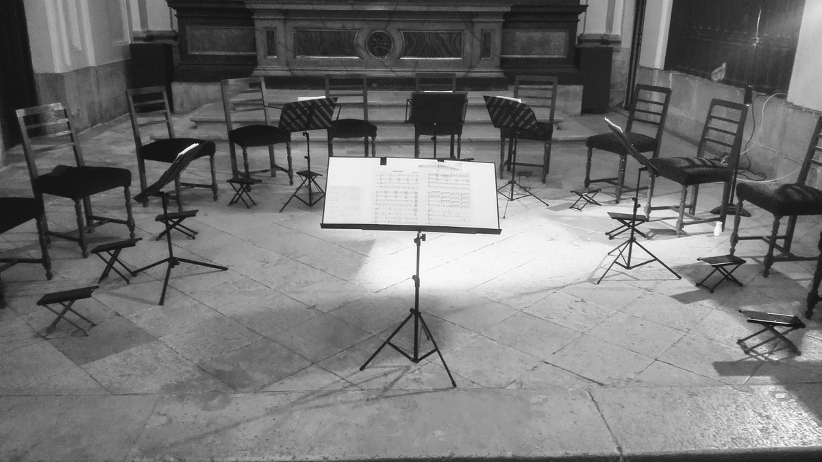 P O L O (@josepablopolo) on Twitter photo Y después llegó el silencio...gracias <a href="/ReinhardtGuitar/">DR Guitar Orchestra</a> por un concierto inolvidable en #Valladolid Y después llegó el silencio...gracias <a href="/ReinhardtGuitar/">DR Guitar Orchestra</a> por un concierto inolvidable en #Valladolid