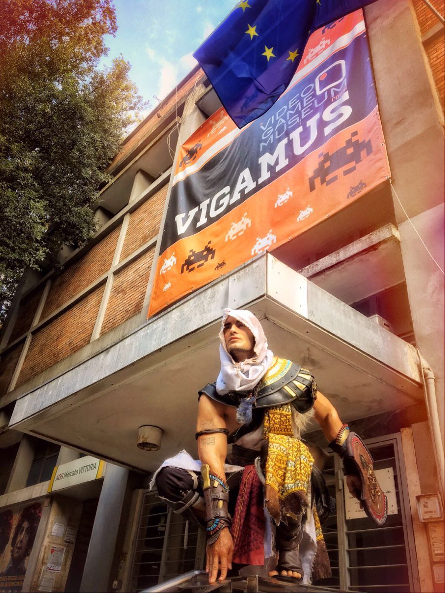 AssassinsITA's tweet photo. Ultima giornata di #ACTour a Roma! #AssasinsCreedOrigins, e il nostro Bayek aka @Leon_Chiro vi aspettano a @VigamusRoma! https://t.co/XMWwCcY49T