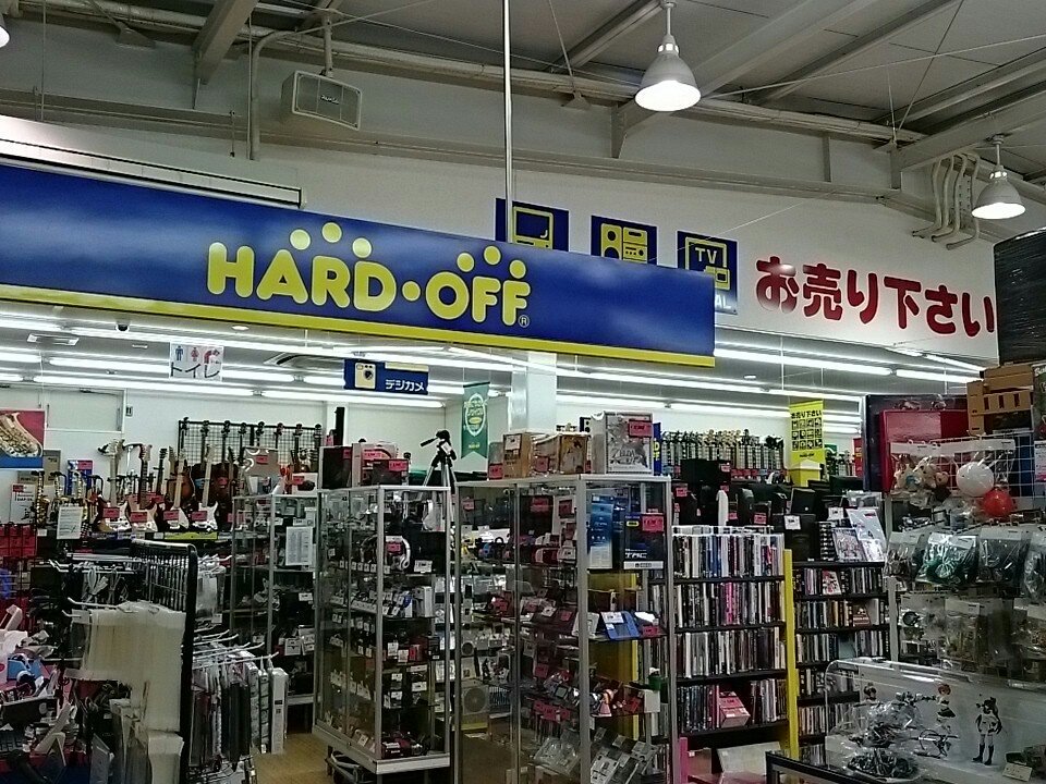 ハードオフ大阪和泉店 公式 本日も台風が接近するなか ハードオフ大阪 和泉店にご来店いただきありがとうございました 本日はiphone カメラ オーディオ パソコンなどのお持ち込みがありました 心を込めて商品化いたします ハードオフ 大阪和泉