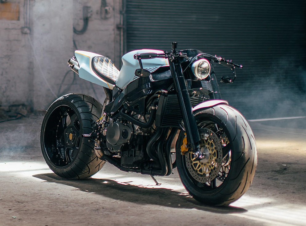Honda CBR954RR 2004 By Wenley Moto Design
More pics here:
hellkustom.com/2017/09/honda-…
#motorcycle  #biker