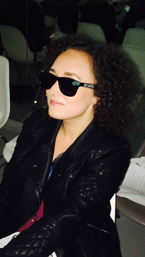 mscampbellbrand's tweet photo. #fashpack on the #frow wearing @mscampbellbrand @LondonFashionWk β€οΈ https://t.co/Ykl2zLETF9