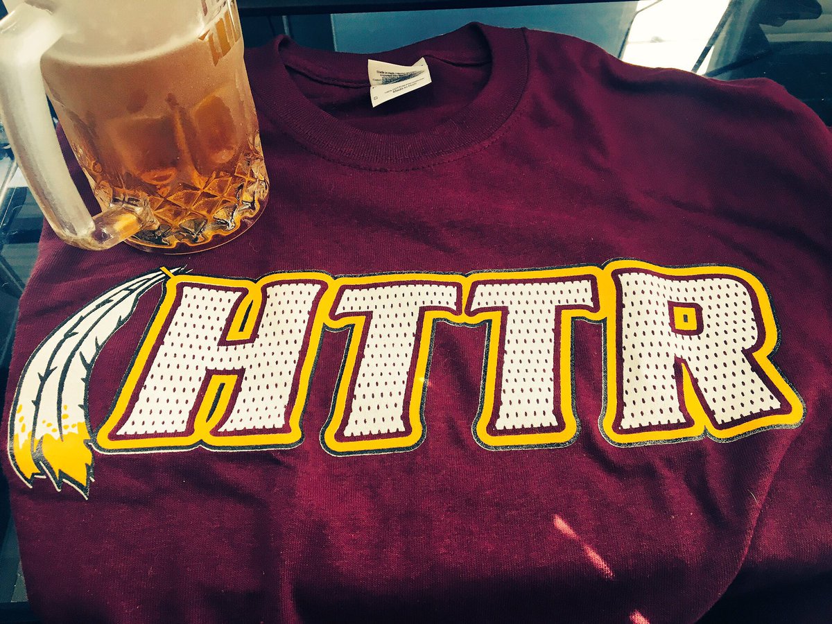 GameDayDC's tweet image. 🚨🔥🚨🔥 It's GAMEDAY 🔥🚨🔥🚨

Our #HTTR shirts are selling quickly, don't miss out on this 🔥 shirt.

👉 Get yours as gamedaydc.com/product/httr-s… 👈