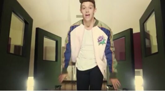 ViolettaBrasil's tweet photo. Succede tutto per una ragione e la ragione magari sei tu non ho niente da nascondere e tu? @_ruggero  INCREIBLE 
https://t.co/t9zSyBFSZK https://t.co/fXRSaYmzpt