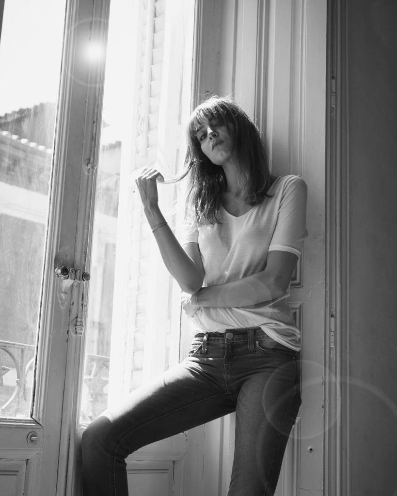 anitamanez's tweet photo. The morning sunlight and the beautiful actress @irene_arcos at Tejerina's place @rubentejerina .
#actress #actriz #trainspotting #actorlif… https://t.co/LFtBfsMRMh