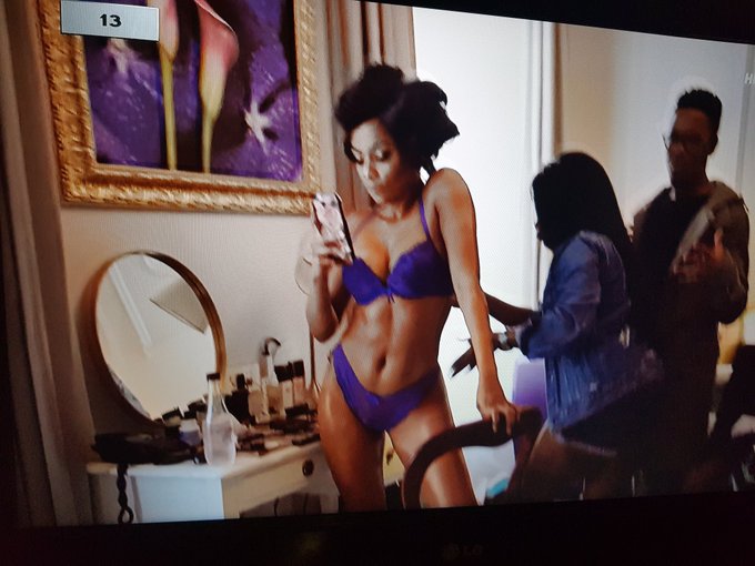 Braces97Music's tweet photo. @bonang_m  vs @NicoleNyabaSA 🔥

Let's vote! https://t.co/zQSt7GDTGm