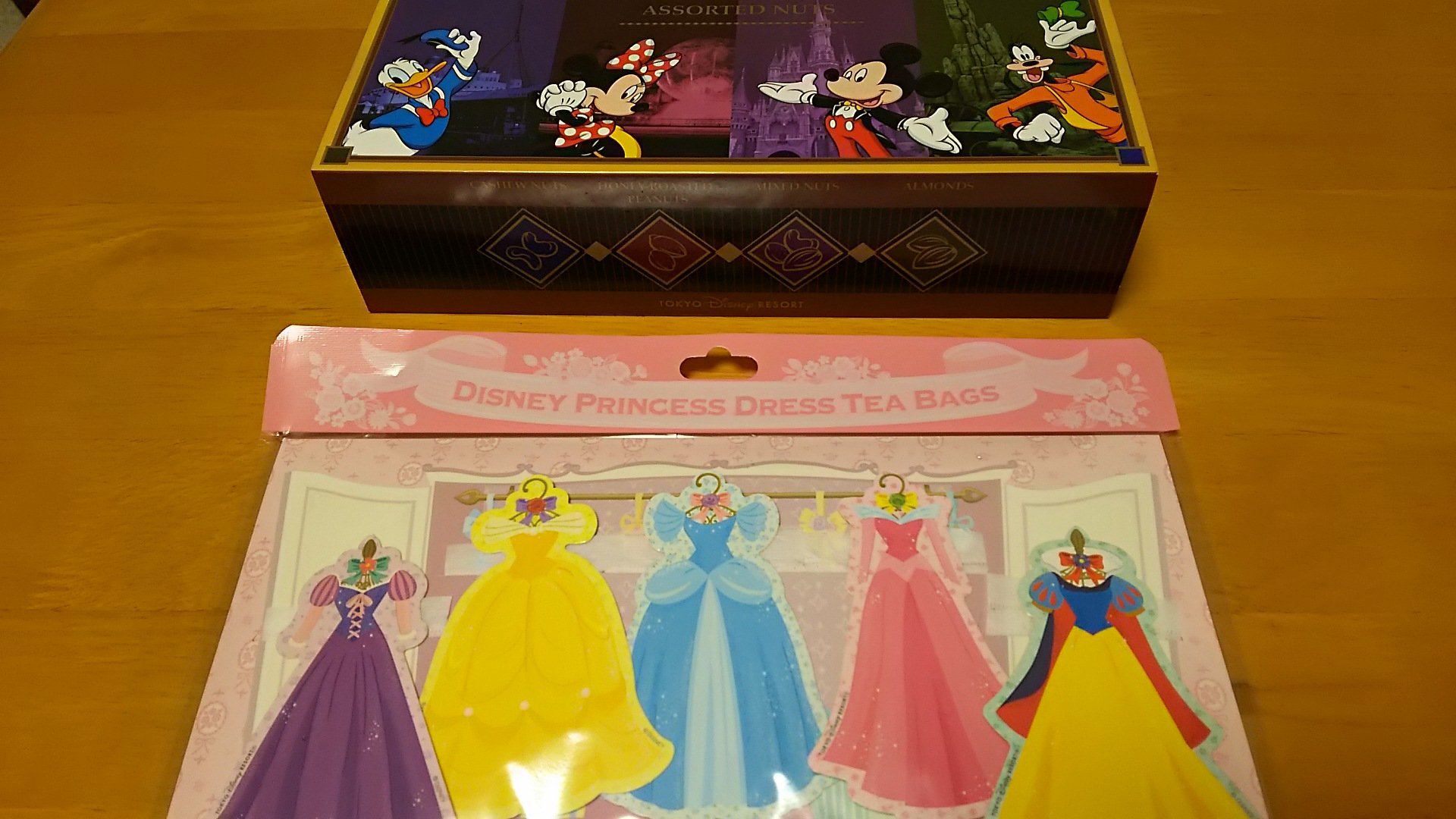 画像 さっき妹が来てディズニーシーのお土産をくれた なぜディズニープリンセスの着せ替え と思ったらティーバッグでした T Co 5gfox8n8mi Matomehub まとめハブ