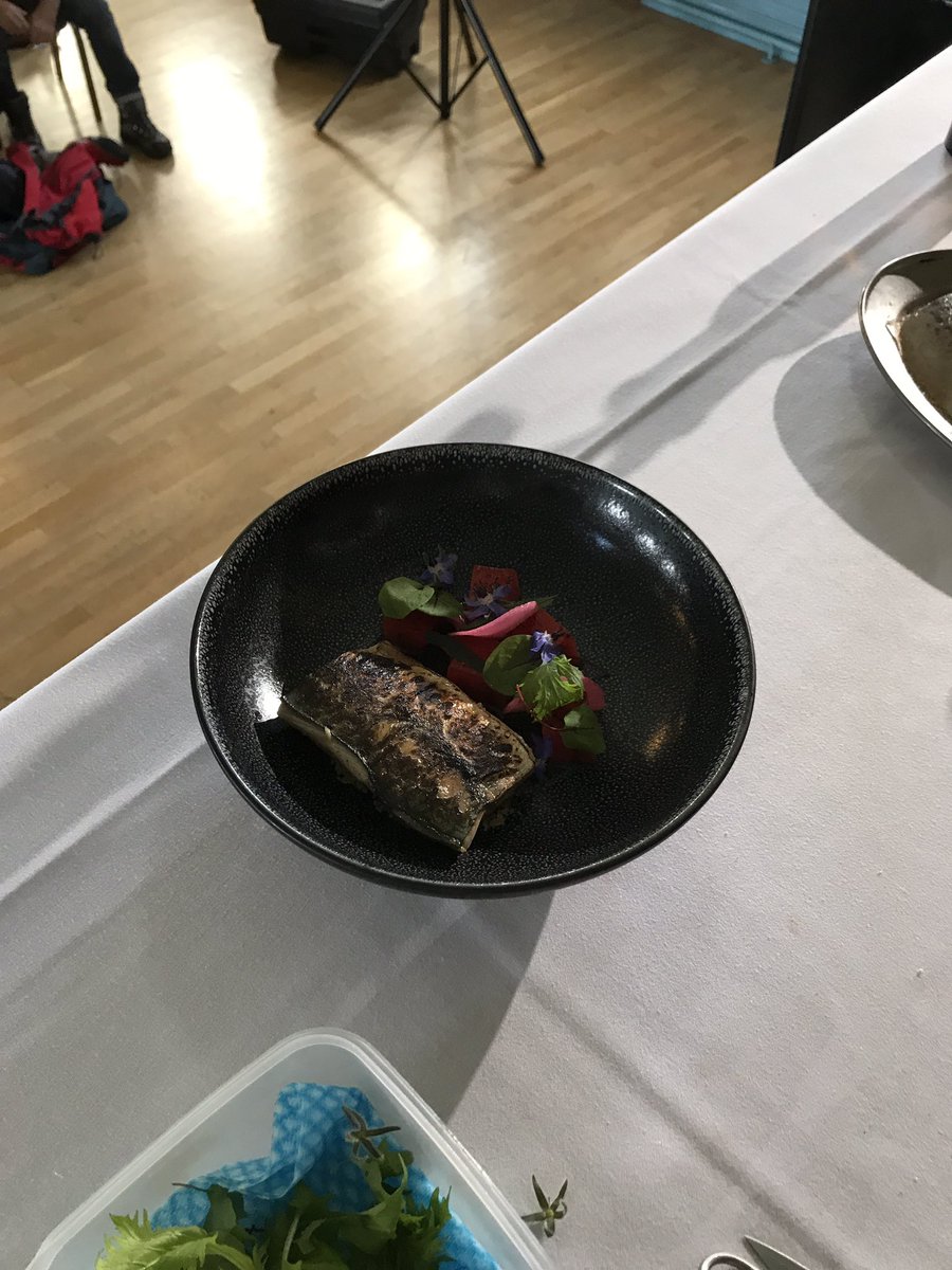 #THFF17 hosted @henleyboathouse <a href="/shaundickens/">Shaun Dickens</a> on the #demo stage #mackerel #watermelon #pickledturnip