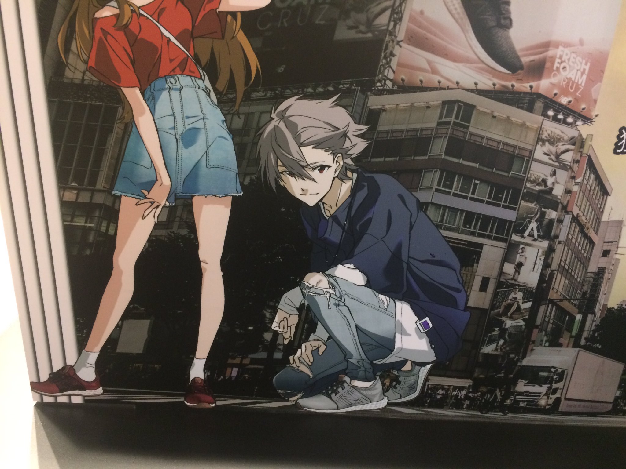 ノダチカ ニューバランス エヴァコラボのスニーカー買ったー カヲル君のにしようと思ってたけど試着したら黒い方が良さげだったので結局シンジ君の方を購入 T Co Dfsfnoqtq5 Twitter