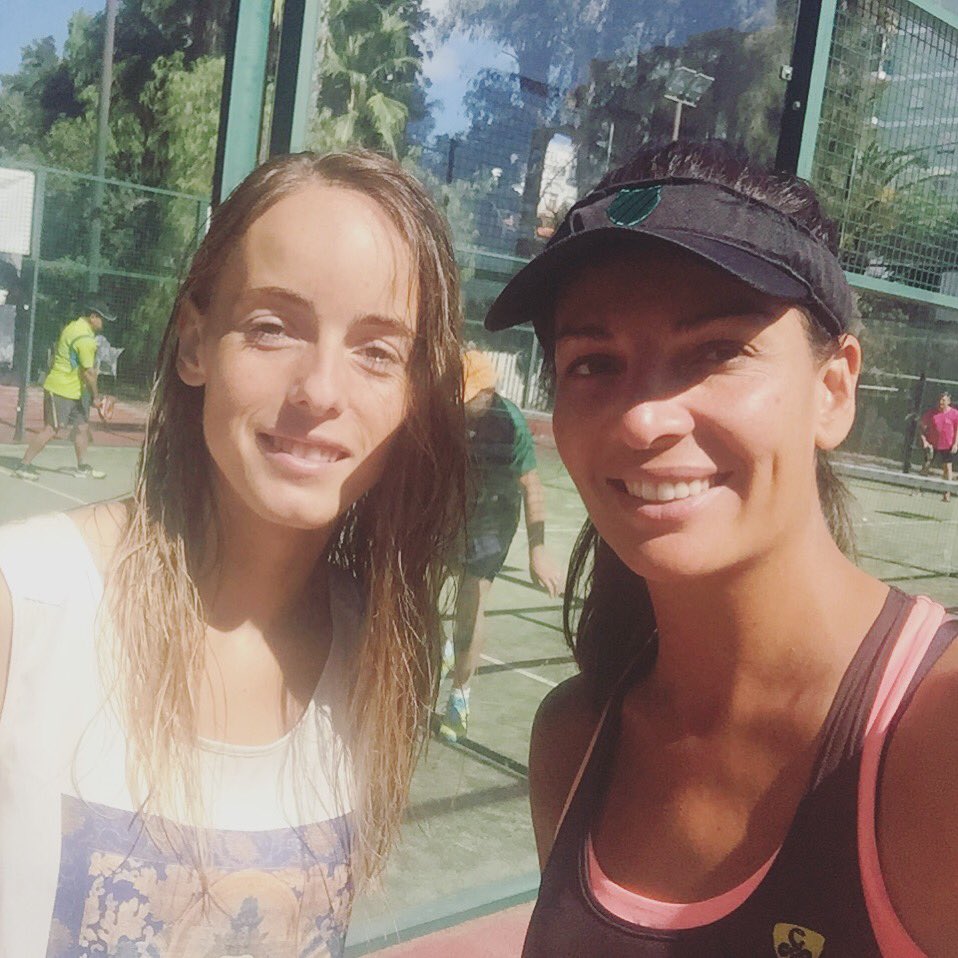 EFrancs's tweet photo. Caemos en semis frente a Caro/Rodriguez en un partido donde tuvimos muchas opciones, un lujo compartir pista con @cynthiaperez80 🤗 a seguir! https://t.co/qk9IHi4QT2