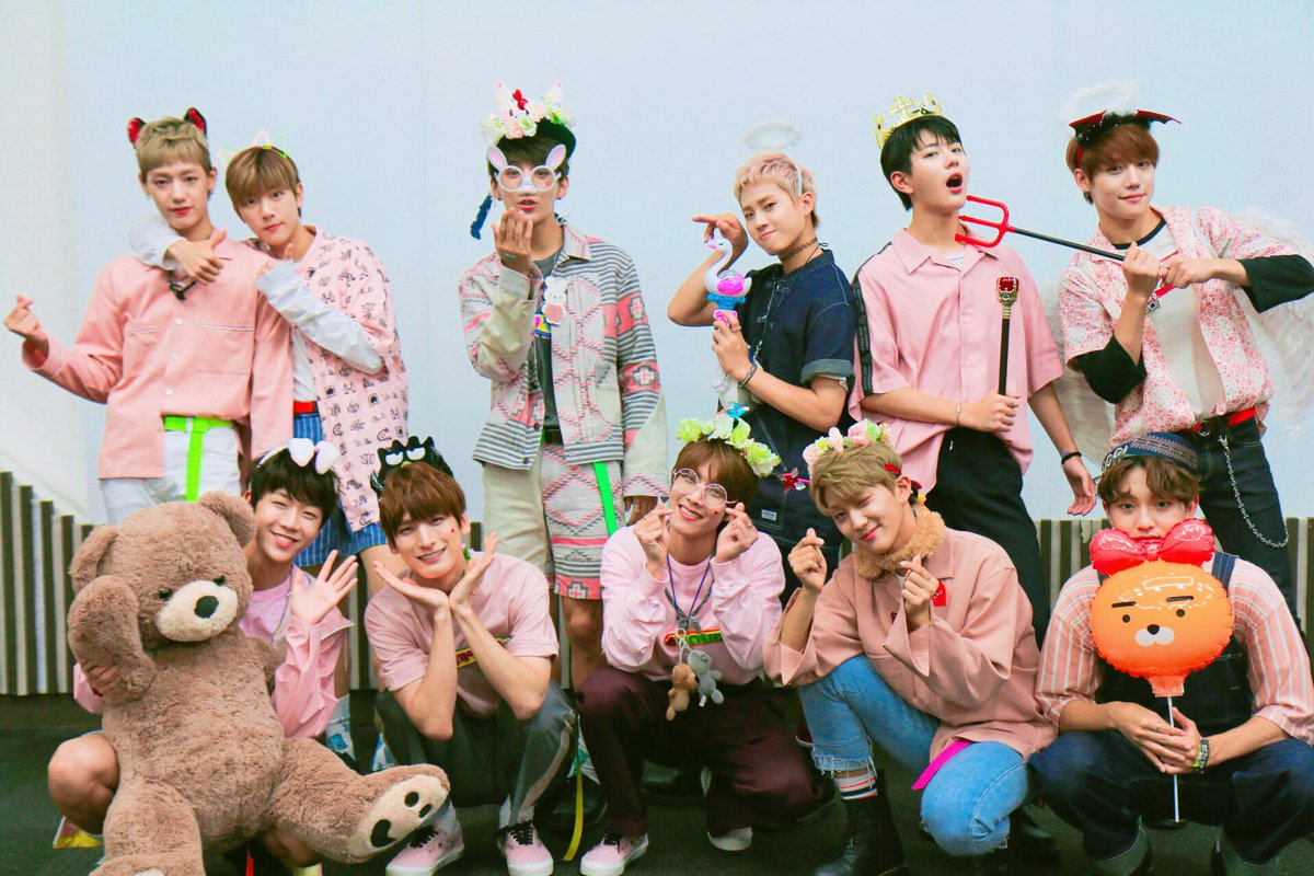 GoldenChild's tweet photo. [#Golden_Child] 오늘 하루도 담다디하게 보내셨나요?😍 일산에서 진행됐던 팬사인회도 무사히 마쳤답니다😉 다들 오늘 저녁, 치킨과 피자🍕 함께 먹길 바라면서 남은 주말 저녁 즐겁고 신나게 보내세요!🤗 https://t.co/25PmzcdH0L