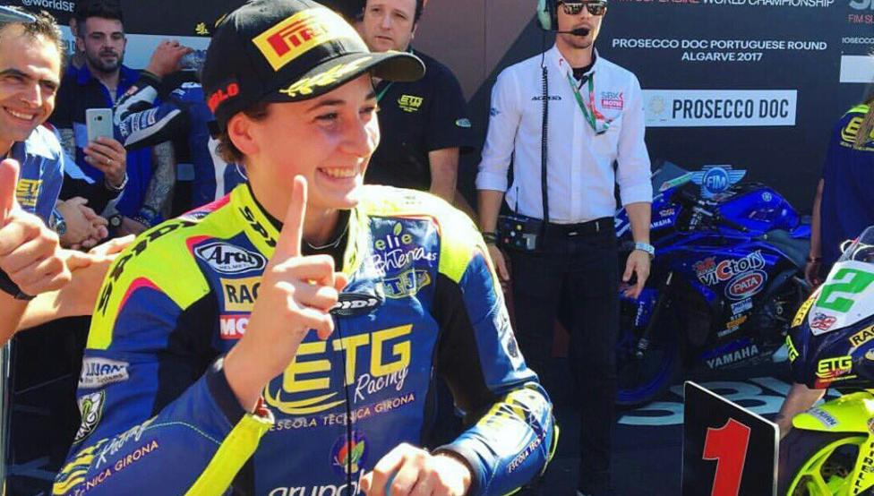 Histórica Ana Carrasco: ¡primera mujer en ganar una carrera del Mundial! 🙂🔝 mundodeportivo.com/motor/mas-moto…