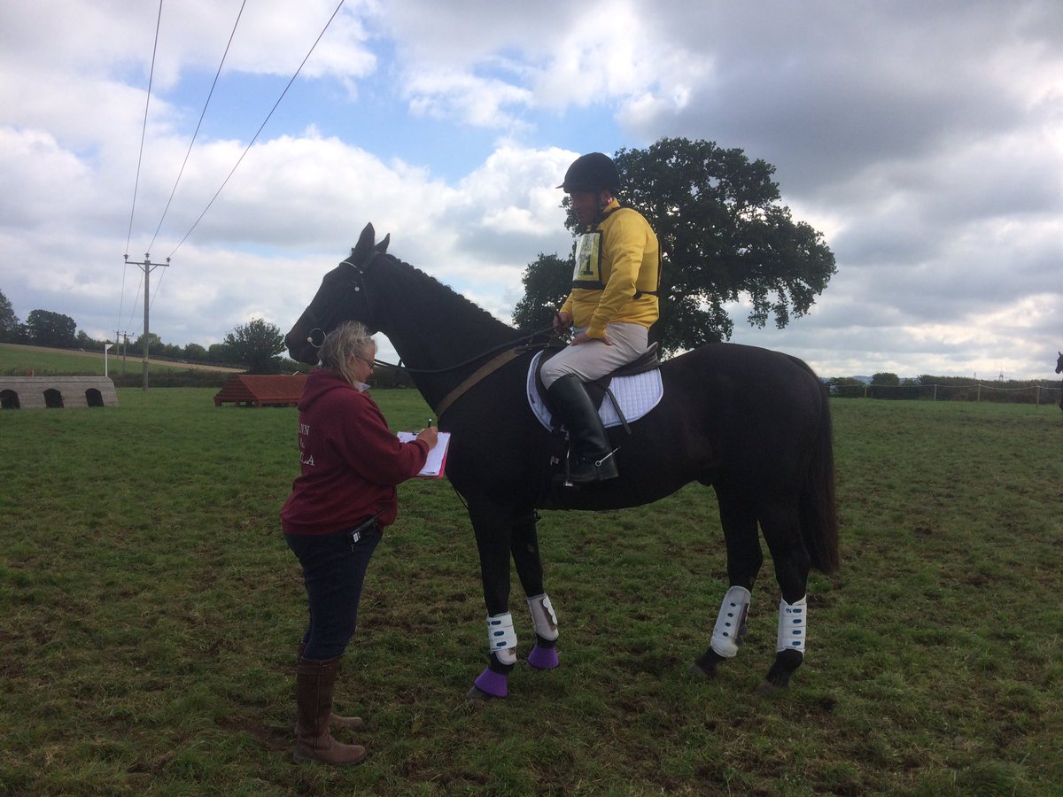 startboxSW's tweet image. Our XC starter Keith Watkins inthe warm up for the BE90 @Pontispool @BEVolunteers @BEventing
