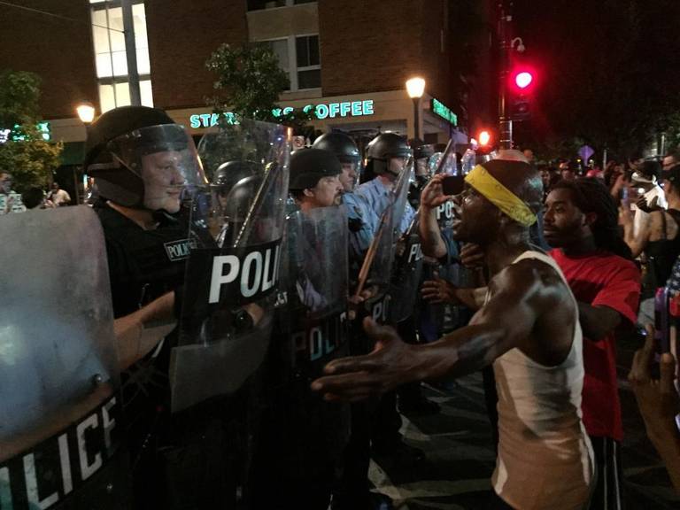 bellevillenewsd's tweet photo. Dozens of businesses in the Delmar Loop were damaged during #jasonstokley protests Saturday night. — @karaberg95

https://t.co/ecf9Pi3cZE https://t.co/FKgDHnGPq8