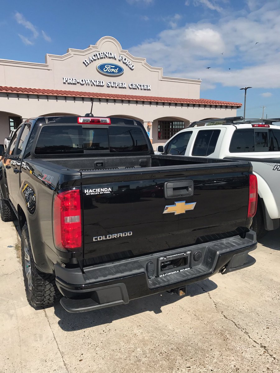 ShayBossMan's tweet image. 2016 Chevrolet Colorado Z71 with 25K miles.  Great truck with aggressive tires. Only 30K. Call me @ 956-313-7382 for details #Edinburg #RGV