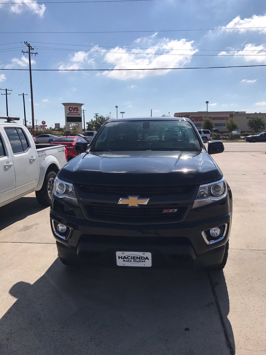 ShayBossMan's tweet image. 2016 Chevrolet Colorado Z71 with 25K miles.  Great truck with aggressive tires. Only 30K. Call me @ 956-313-7382 for details #Edinburg #RGV