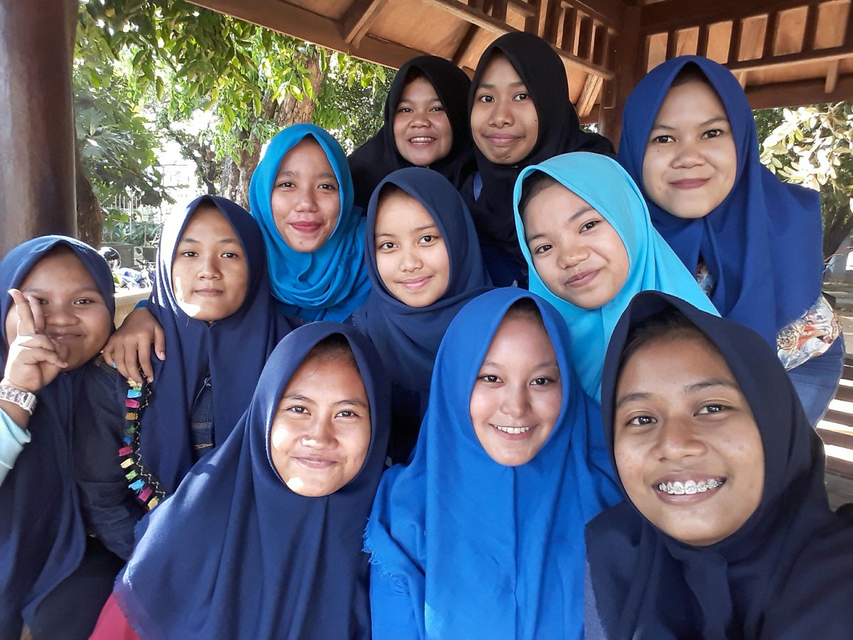 Gath hari ini. . 
Makasih yg sdh datang😘😘

Sampai ketemu di anniv 3th prillvers makassar 
<a href="/PrillyBie/">Prilly ☘️</a>
<a href="/ofcprllvrs/">Official Prillvers</a>