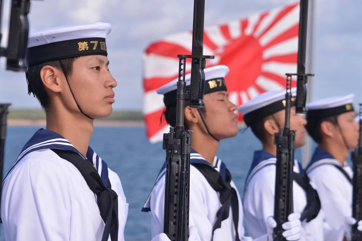 自衛隊 Sur Twitter 着剣捧げ銃を執る海の強兵 自衛隊 Sur Twitter 着剣捧げ銃を執る海の強兵