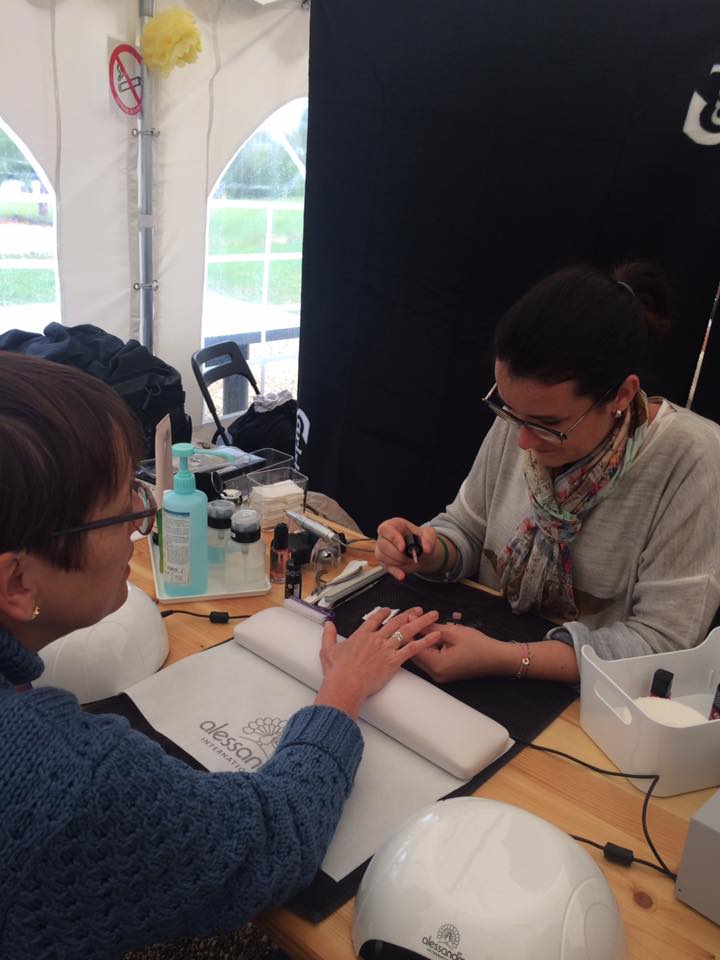 FFSNW's tweet photo. #ChicksonTour by #FFSNW
Du #Wakeboard mais pas que au menu de la journée filles au #TNCO
#Pilate #Massage #Manucure #PassionGlisse https://t.co/cnk2YQympb