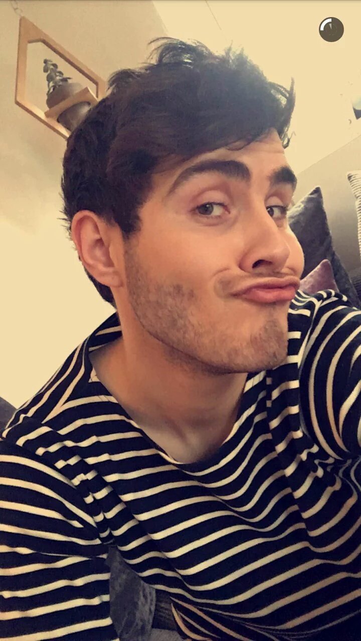 HAPPY BIRTHDAY ALFIE DEYES!   