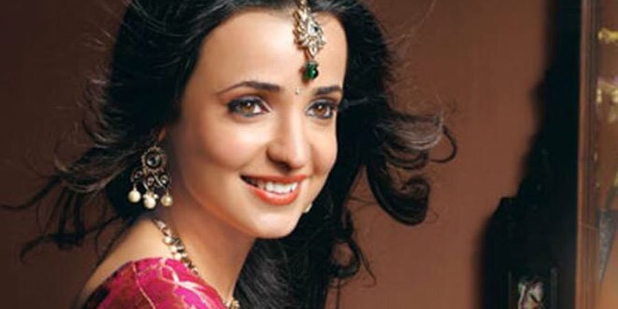 A VERY HAPPY BIRTHDAY TO SANAYA IRANI!!  