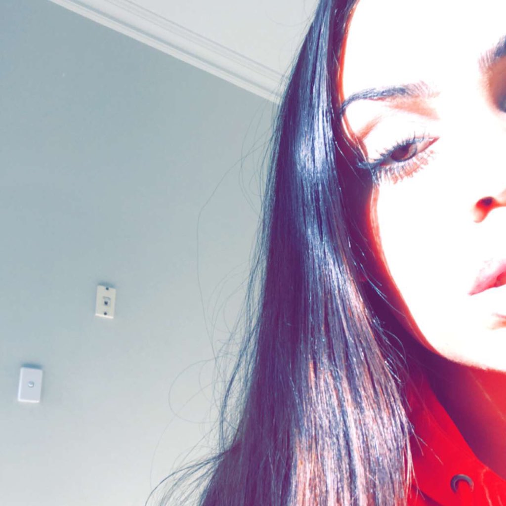izlenaa's tweet photo. #NewProfilePic https://t.co/BNWmSMTEIK