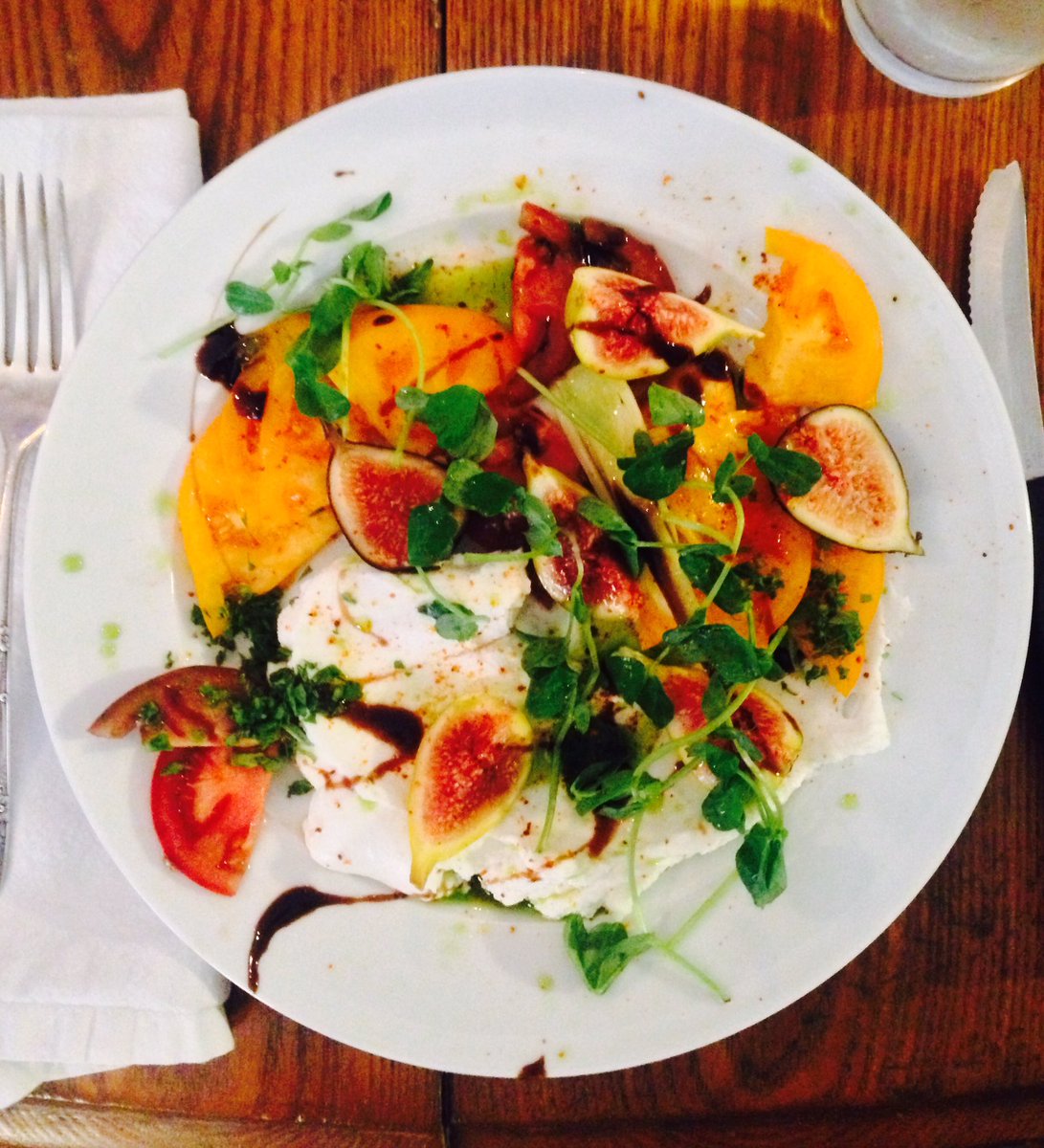 RonneDay's tweet photo. Try some #figs w your #summer #tomatoes! https://t.co/rrxxA9amU0