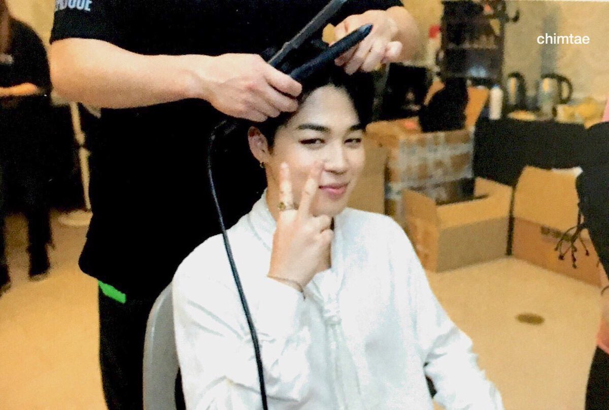 low quality jimin 💐 (@lowqualityjimin) on Twitter photo 