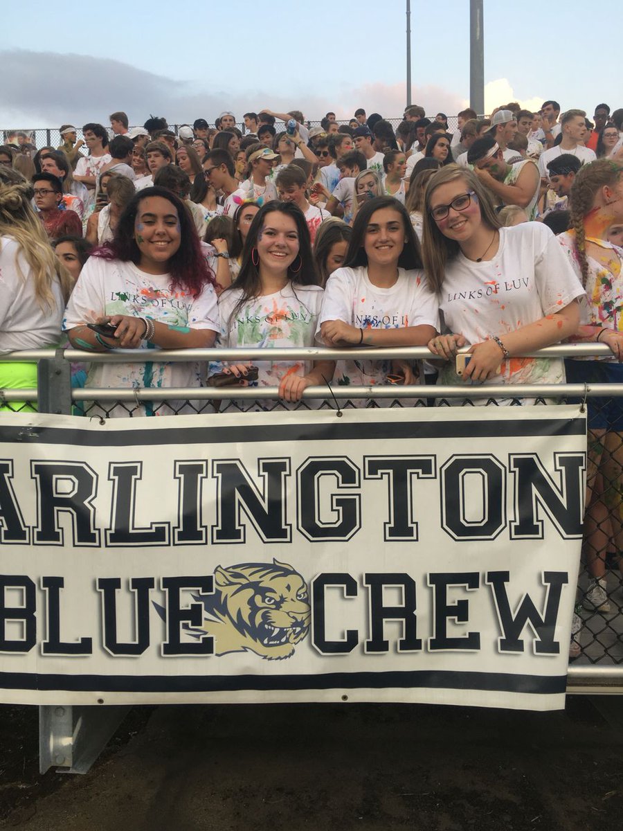 sprdingsunshine's tweet photo. A huge Sunshine thank you to Arlington High School for raising $$ to help the families we serve.  @ArlingtonLol https://t.co/8466PfBvqg