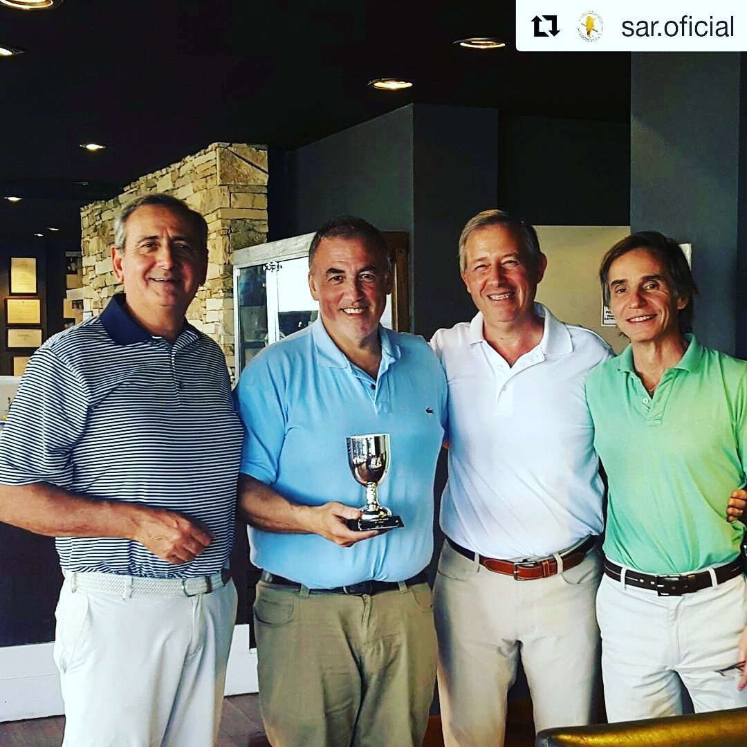 En un increíble día de sol realizamos nuestro primer torneo de golf en @hacoaj 
Gracias a todos por participar #BuenDomingo Foto <a href="/SocArgRad/">SAR</a>