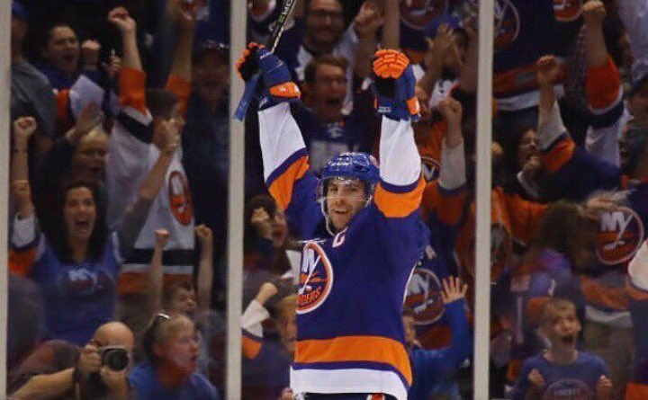 IslesFix's tweet photo. His Happy Place #Isles https://t.co/RHIRXaMgw7