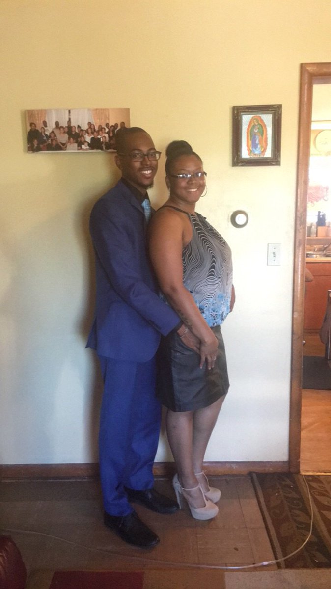 DwayneLHunterI1's tweet photo. If you can take her to the club butt not to church, than pick a different one bro #SheCanDoBoth #ChruchFlow #GodsFirst #RelationShipGoal https://t.co/LBJrb42YCX