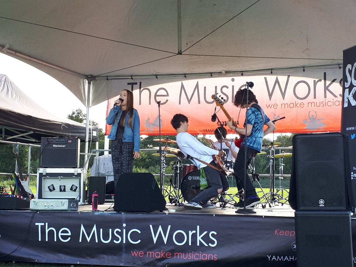 SourKix's tweet photo. What a GREAT day @Kellys_C_Events #kellyfest supporting @RSCH_TYAcancer with @themusicworksUK #teenagecancer https://t.co/Y7QAVRo08H