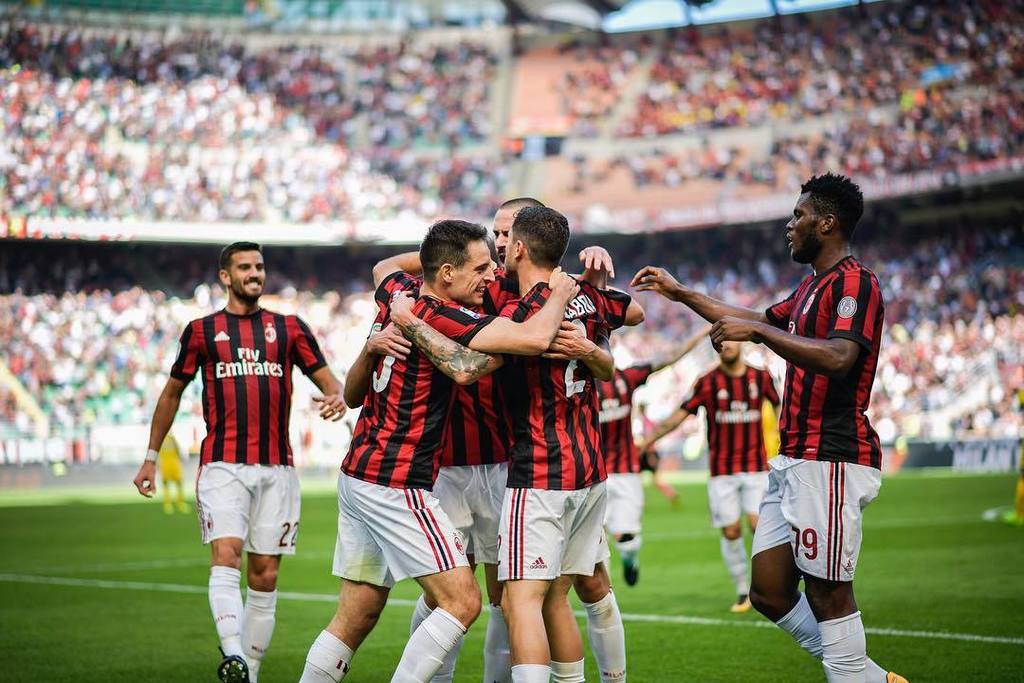 bonucci_leo19's tweet photo. Altra vittoria importante, altra tappa della nostra costruzione. Continuiamo a lavorare per crescere, questa è la … https://t.co/4IejW3cnkP https://t.co/uxFDSXOpjn