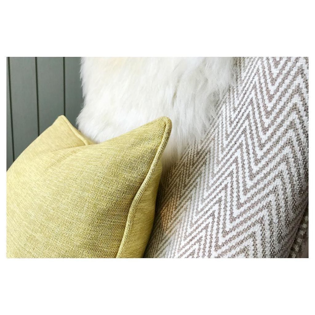 Stylemattersltd's tweet photo. A sneak preview of what to expect from tomorrow's photography @anotherplacehotel #cosy #september #autumn #stylema… https://t.co/F2jBErt2sT https://t.co/WbkedoGnaI