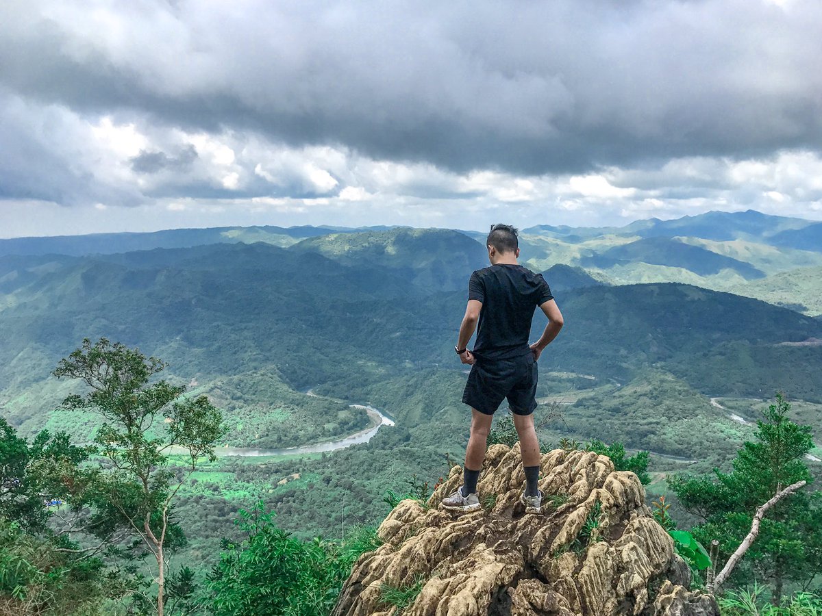 bpsustal's tweet photo. Worth the Climb! #KatkatGoals #AkyatGoals #Loview @Mt.Daraitan https://t.co/jx1MhRW4k3