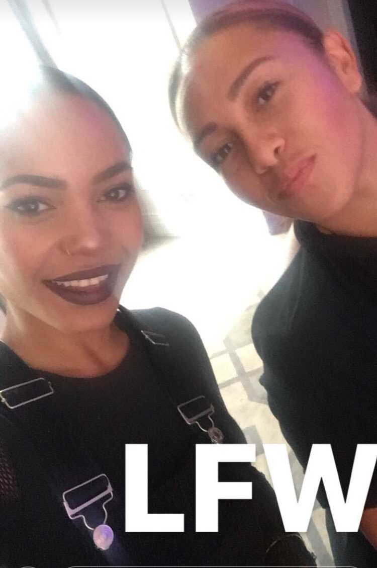 SW1HB's tweet image. The girls from SandyWoodHair working hard this Sunday styling for #LFW @RheannaWood and natalieandrews 👍🏽😀