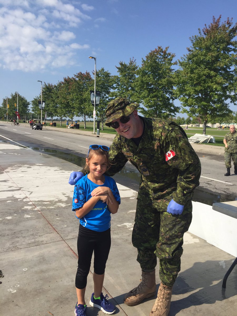 mcraw1986's tweet photo. Such an amazing morning volunteering at the Canada Army Run! https://t.co/e74hxKwhZx