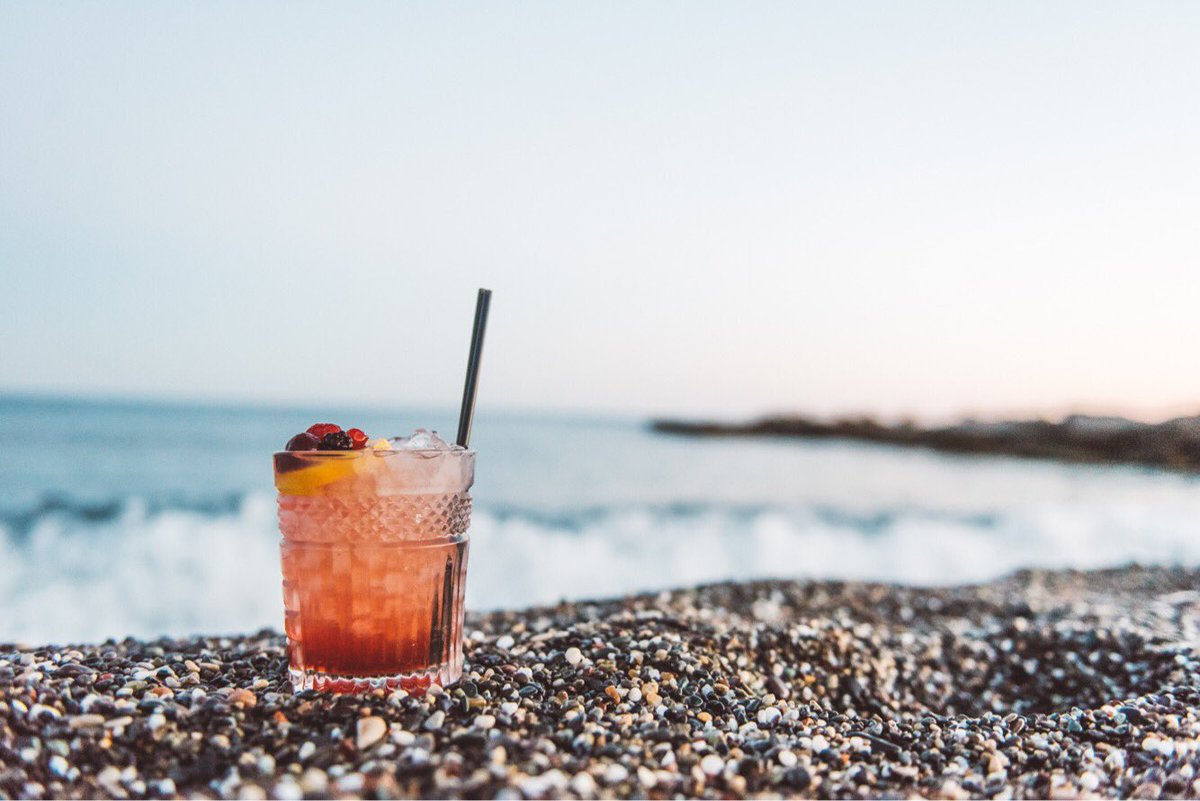 ostria_resort's tweet photo. Best time @ostria_resort ... 🍹🍸#welovegreece_#vscogreece#loves_greece#life_greece#greece#greecestagram#ig_greece#picoftheday#instadaily https://t.co/uN21st64nt