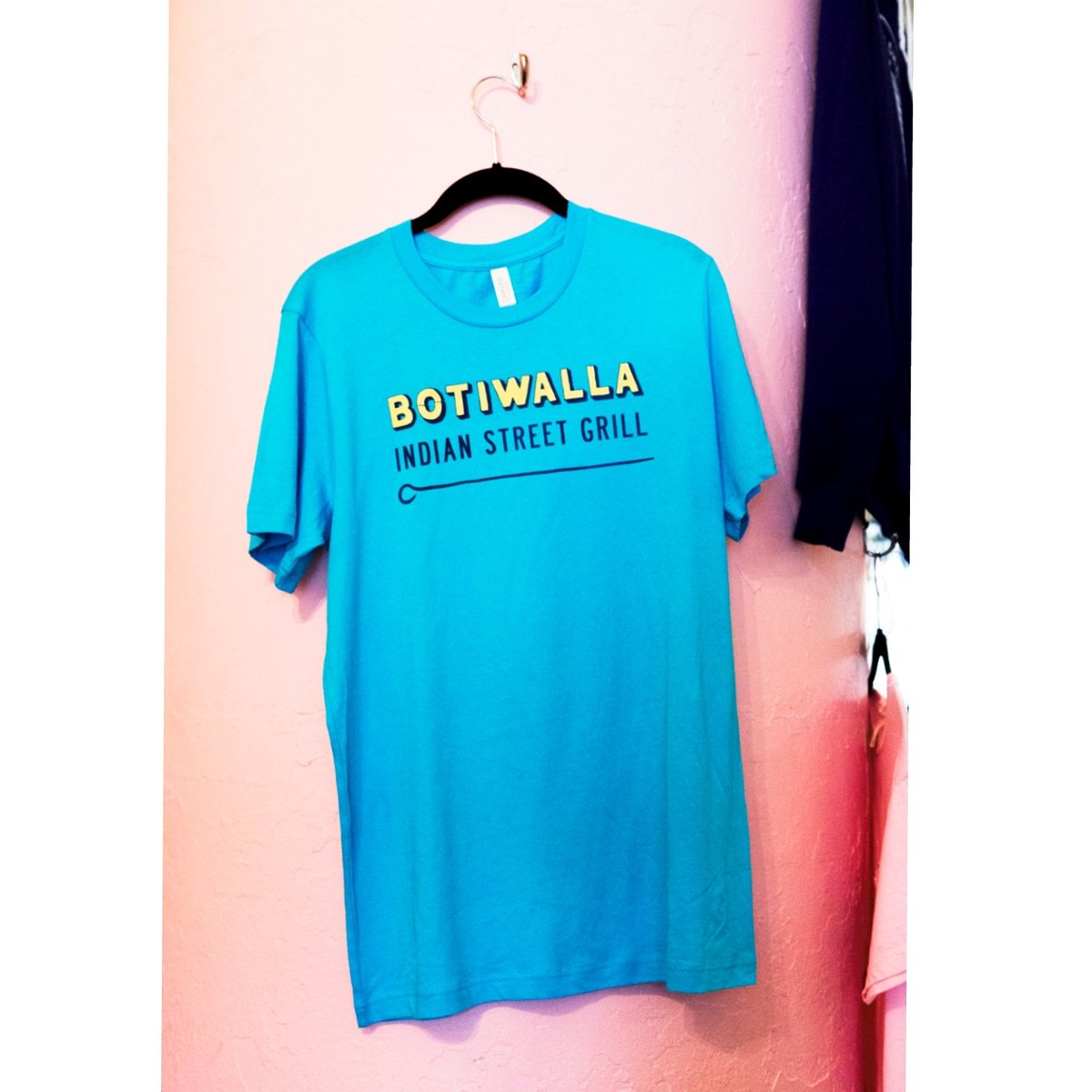 Botiwalla's tweet photo. Sunday shopping? Kill two birds with one skewer @botiwalla. #botiwalla #poncecitymarket #mypcm #restaurantdesign 📸:Lindsey Max https://t.co/njSyT5epgx