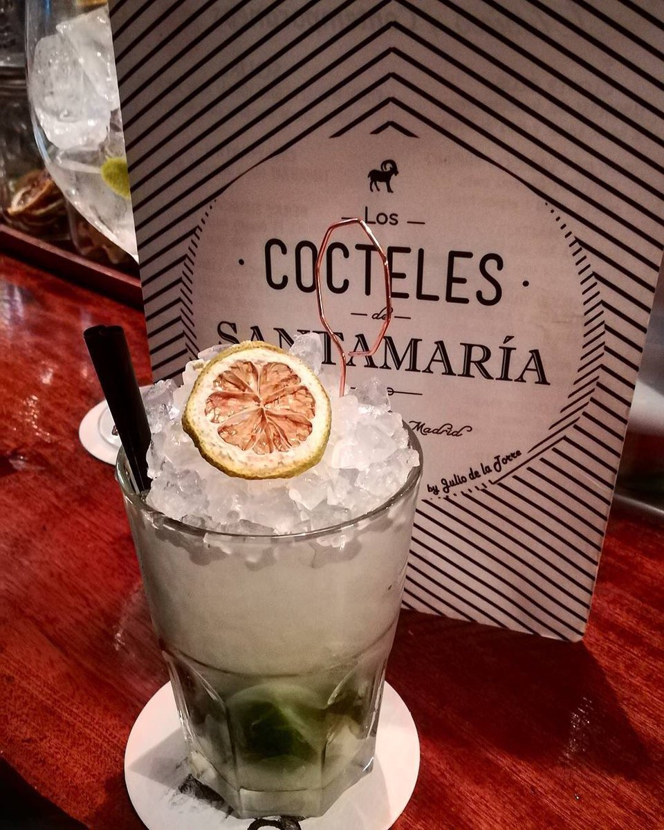 santamarialacoc's tweet photo. Carbon salty spicy cainirinha #juliodelatorre #santamaria #coctel #bartender #mixology #worldclassembassy https://t.co/JwLY7hcGgD