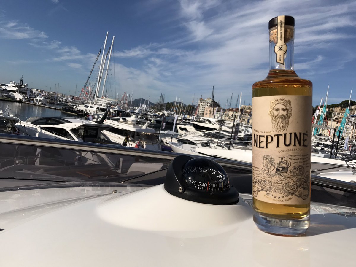 NeptuneRum's tweet photo. #photography #sunseeker @YachtingCannes #yachtlife #superyachts #rum #southoffrance #exteta #speedboats #sailing #neptune #neptunerum https://t.co/tiBu1xGLdo