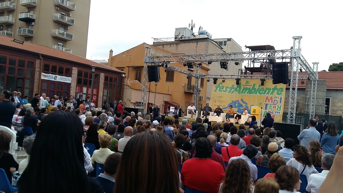Legambiente's tweet photo. Palermo ripercorre, con le parole di @PietroGrasso e Renato Coetese, il giorno della cattura di Provenzano 
#Storiedisangue https://t.co/kTLMS6BPjn